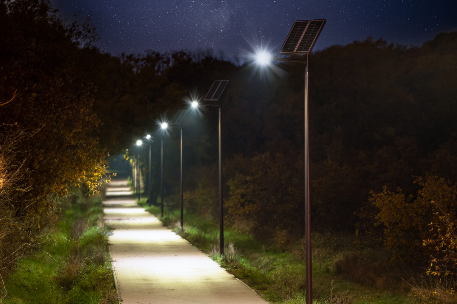 Voie verte : Le lampadaire solaire comme solution - Sunna Design