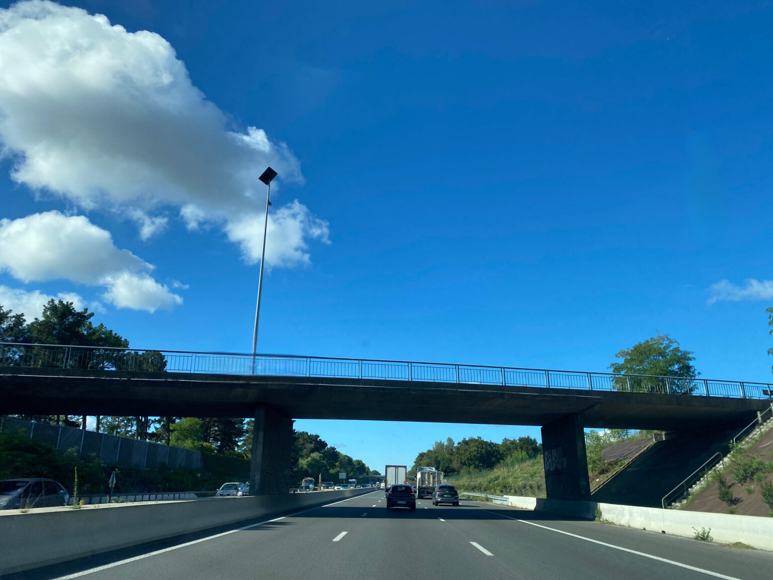 Av. Du Taillan Eysines Avec Lampadaires Solaires UP2 Sunna Design