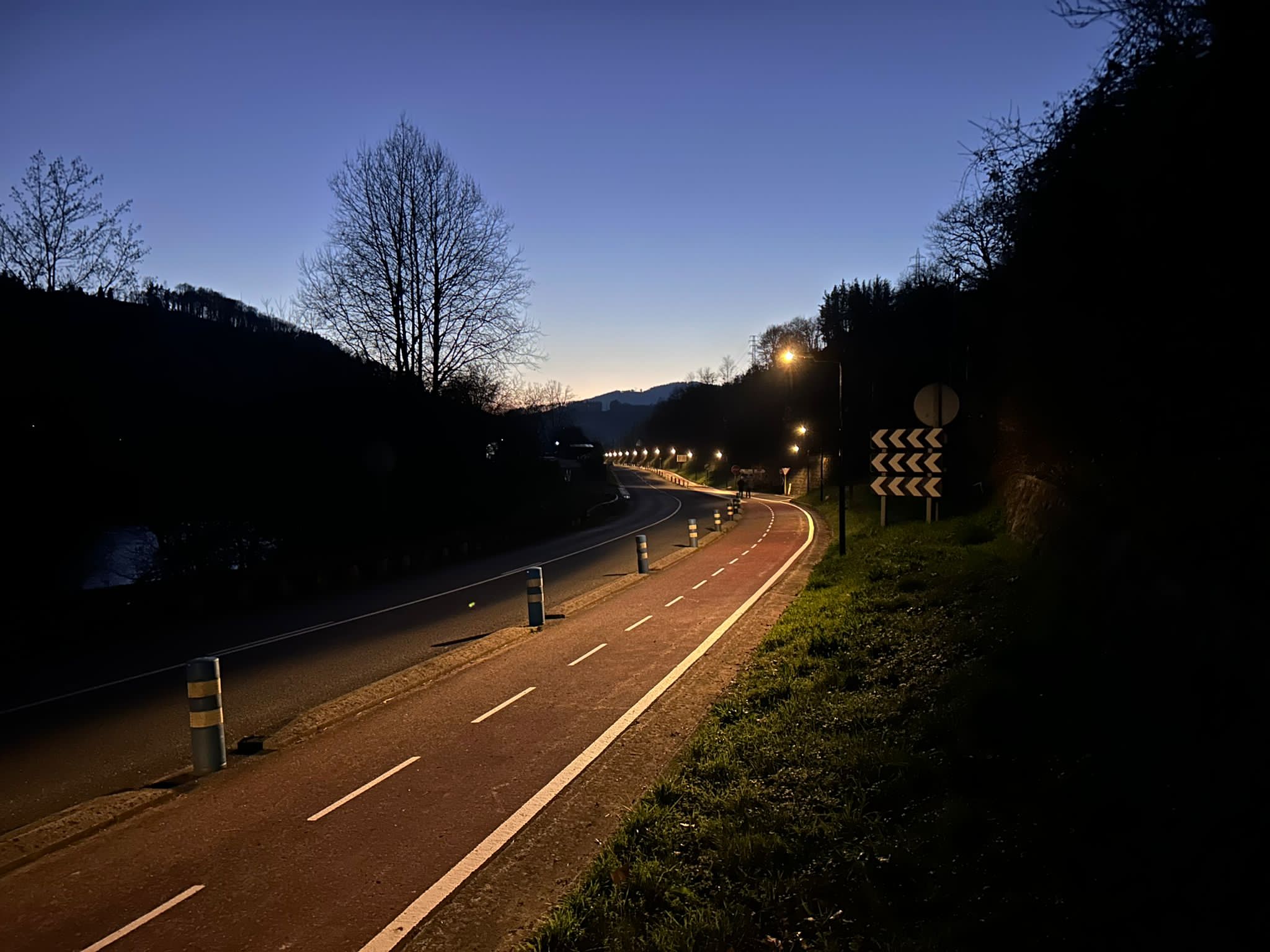 voie vélo de nuit à Ikaztegieta