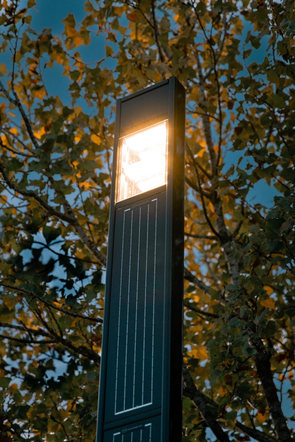 14 Totem solaires sur le Pont St Jean à Bordeaux