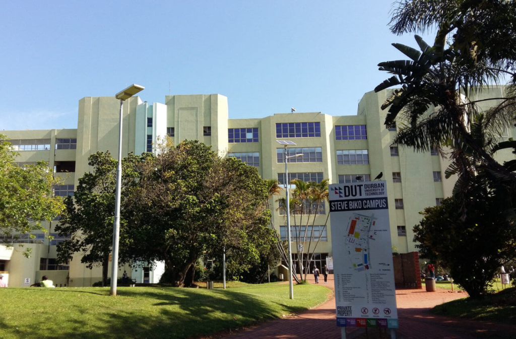 Eclairage solaire sur un campus ecole