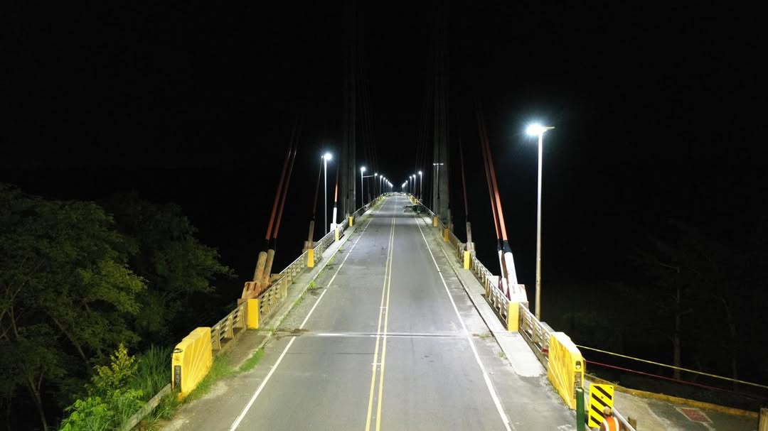 lampadaire solaire pont stratégique costa rica